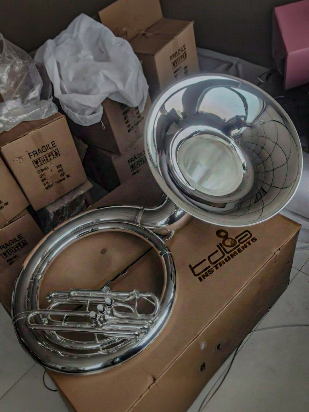 TDLA-669 Pro BBb Sousaphone - Image 8