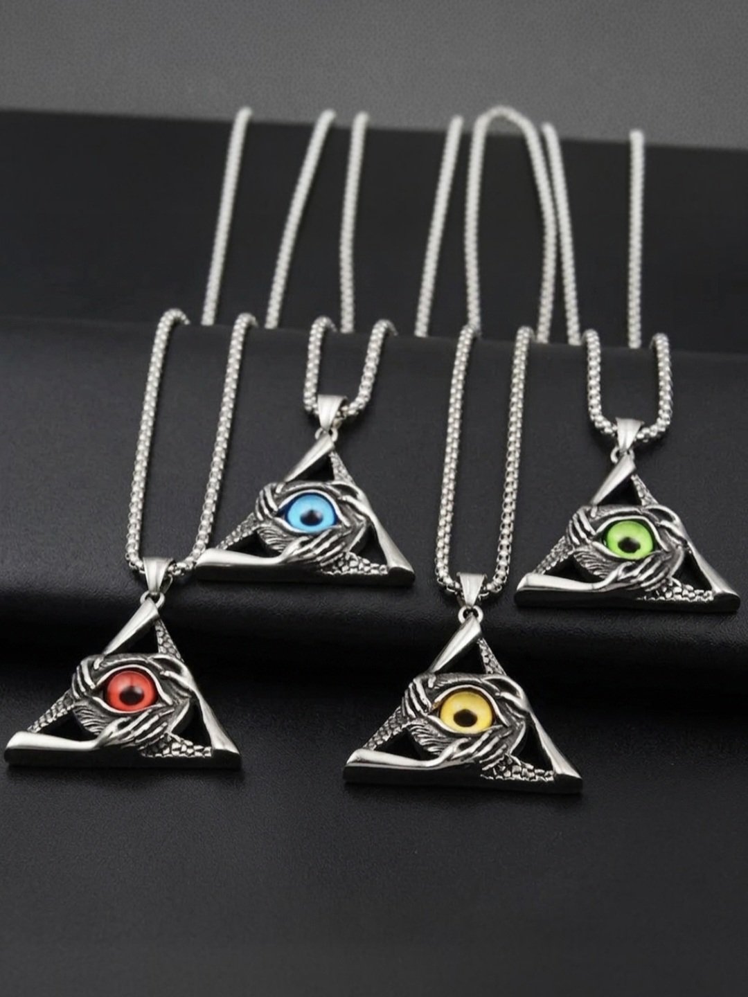 El Ojo del Éxito / The Eye of Success – The Visionary Pendant